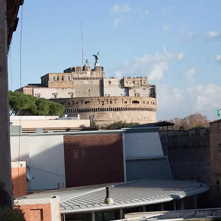 Apartment Vatican Borgo Pio 203 *