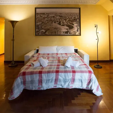 Vatican Borgo Pio 203 Apartment